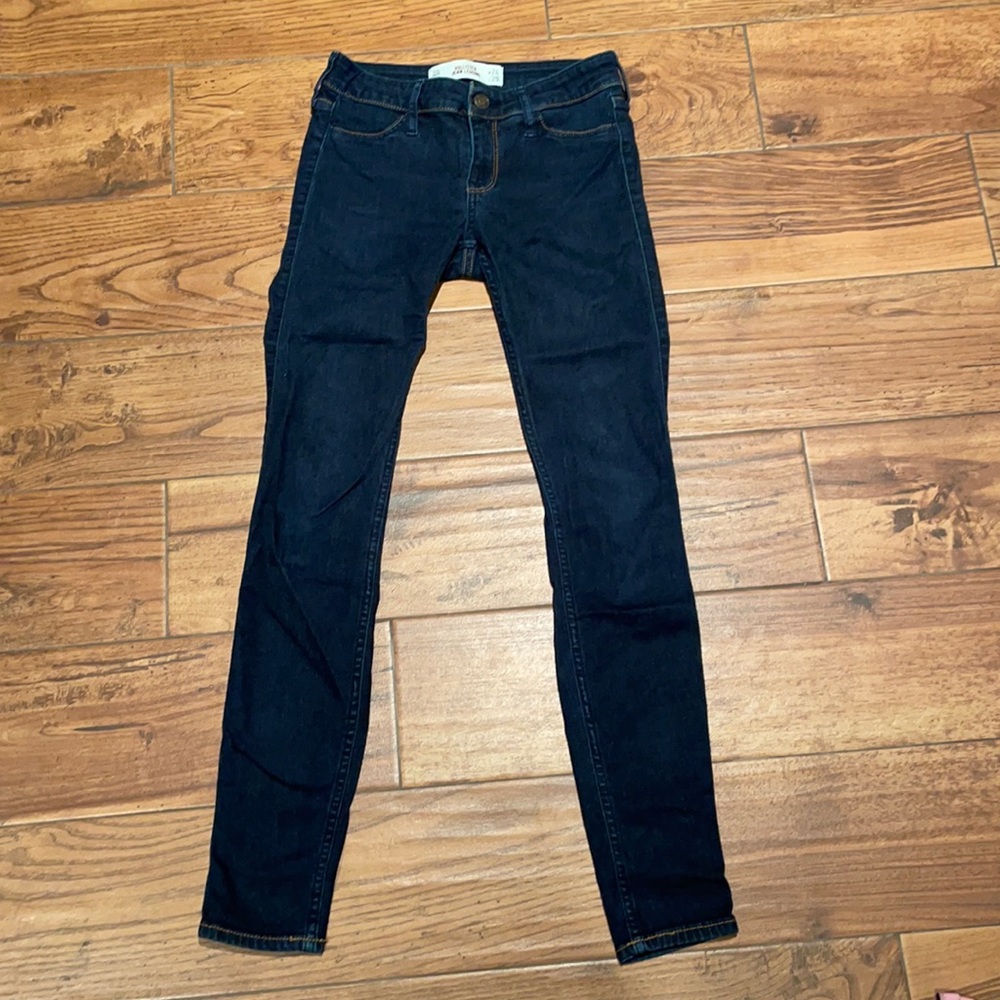 Hollister | Dark Wash | Low Rise Jean Legging | Gold Threaded | 24 X 29 | OR
